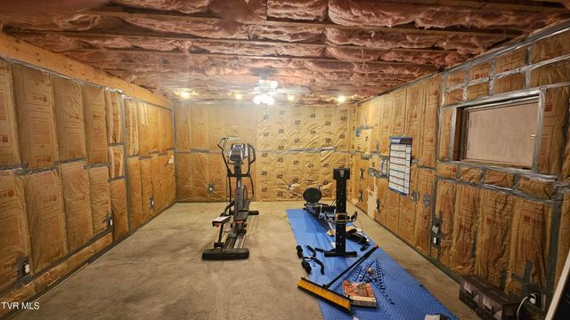 116 Pine Bark Drive, Jonesborough, TN 37659