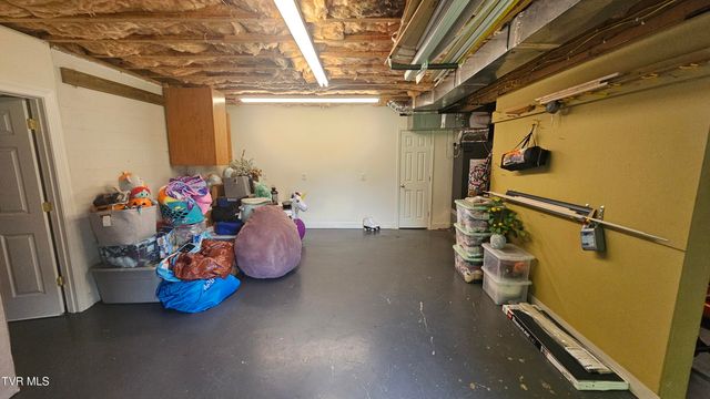 116 Pine Bark Drive, Jonesborough, TN 37659
