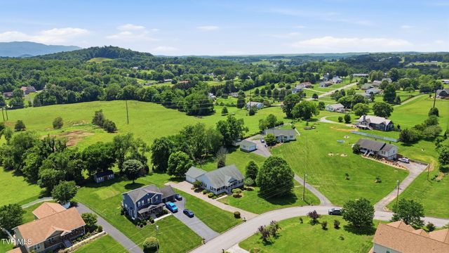 116 Pine Bark Drive, Jonesborough, TN 37659