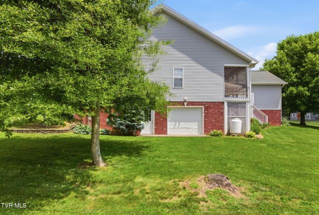 116 Pine Bark Drive, Jonesborough, TN 37659
