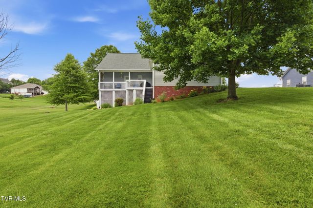 116 Pine Bark Drive, Jonesborough, TN 37659