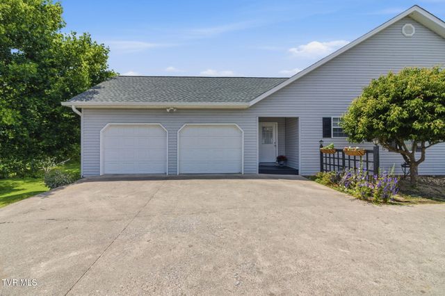 116 Pine Bark Drive, Jonesborough, TN 37659