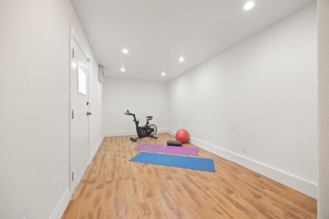 1538 1538 20th Ave, Oakland, CA 94606