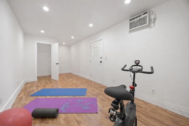 1538 1538 20th Ave, Oakland, CA 94606