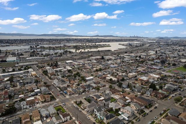 1538 1538 20th Ave, Oakland, CA 94606