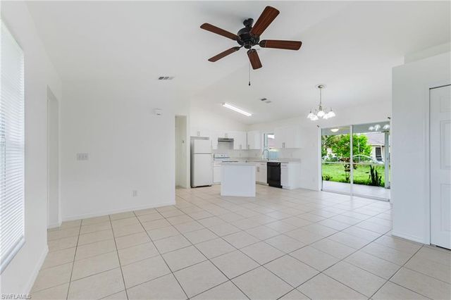 1729 NE 22nd ST, Cape Coral, FL 33909