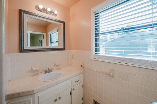 1044 SHARP DRIVE, Birmingham, AL 35235