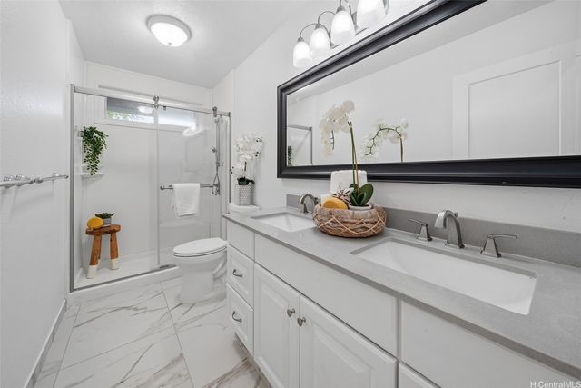 7421 Kamehame Place, Honolulu, HI 96825