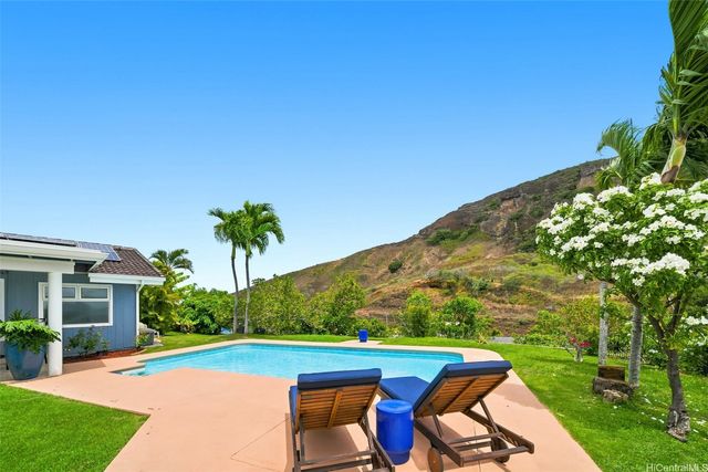 7421 Kamehame Place, Honolulu, HI 96825