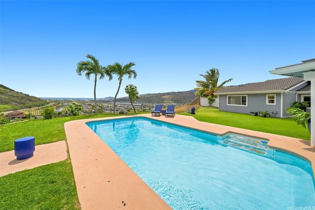 7421 Kamehame Place, Honolulu, HI 96825