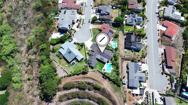 7421 Kamehame Place, Honolulu, HI 96825