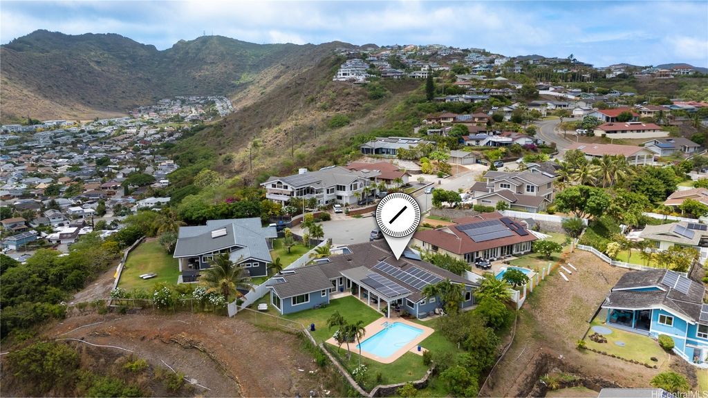 7421 Kamehame Place, Honolulu, HI 96825
