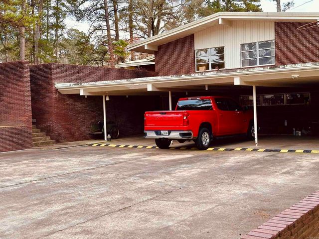 1215 N Washington Street, Magnolia, AR 71753