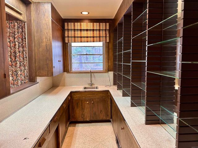 1215 N Washington Street, Magnolia, AR 71753