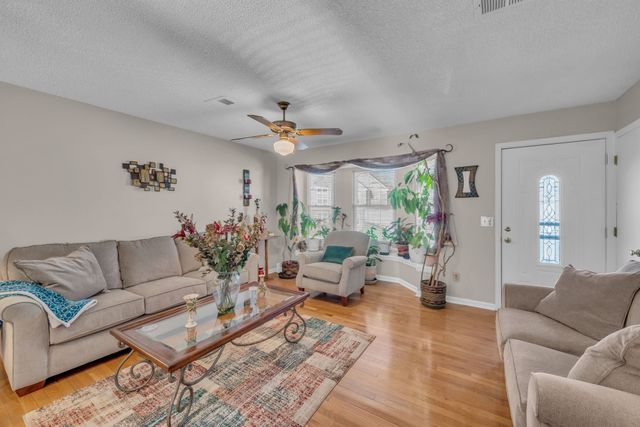 717 Flint Ridge Dr, Whites Creek, TN 37189