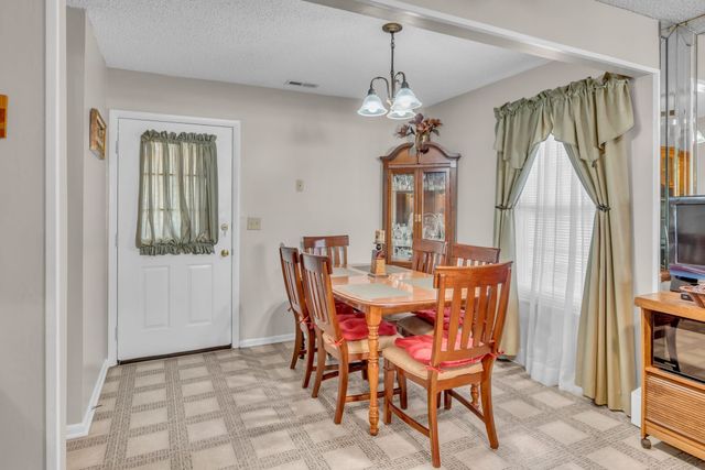 717 Flint Ridge Dr, Whites Creek, TN 37189