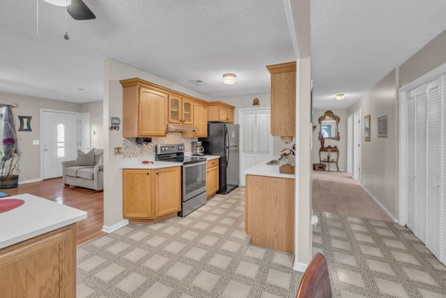 717 Flint Ridge Dr, Whites Creek, TN 37189