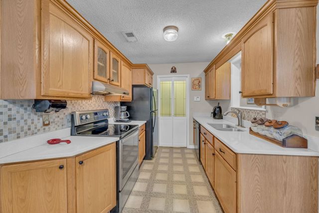 717 Flint Ridge Dr, Whites Creek, TN 37189