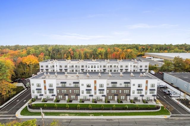 635 Main Street TH 3, Wilmington, MA 01887