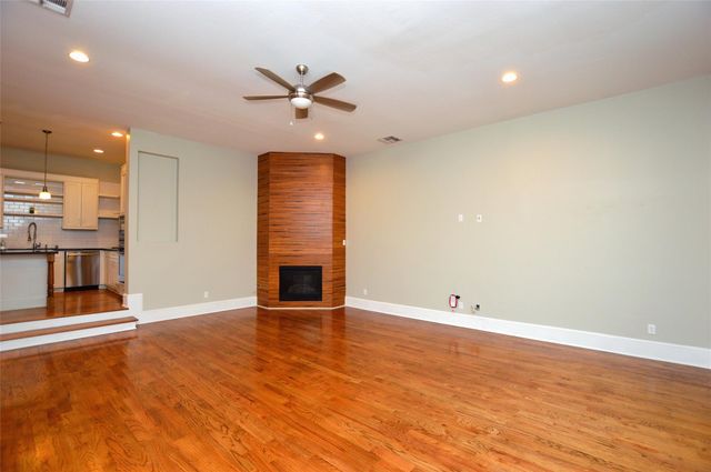 1538 W 23rd Street C, Houston, TX 77008