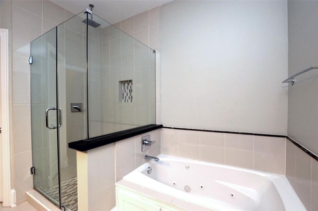 1538 W 23rd Street C, Houston, TX 77008