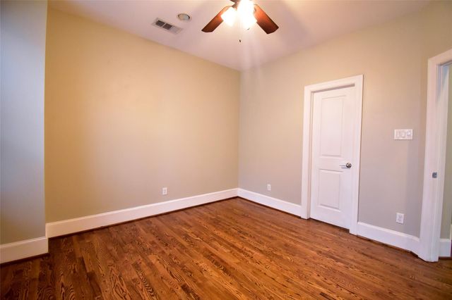 1538 W 23rd Street C, Houston, TX 77008