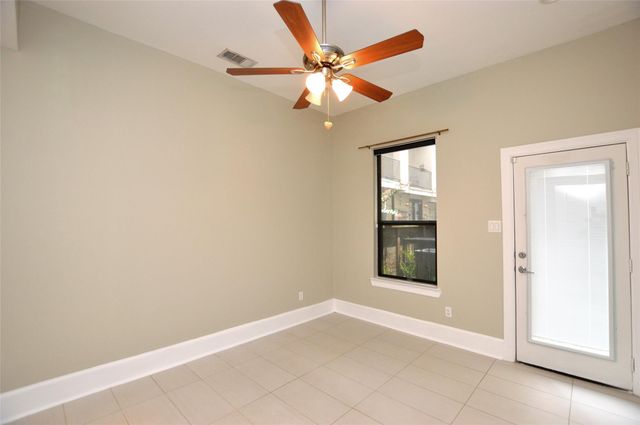 1538 W 23rd Street C, Houston, TX 77008