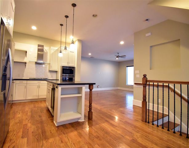 1538 W 23rd Street C, Houston, TX 77008