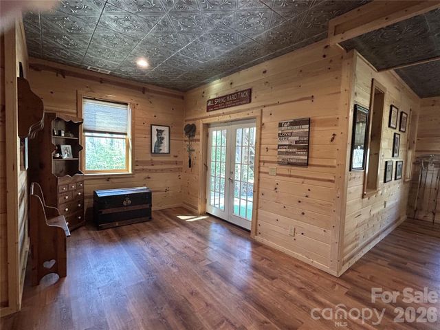 3695 NC 9 Highway N, Mill Spring, NC 28756