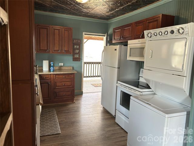 3695 NC 9 Highway N, Mill Spring, NC 28756