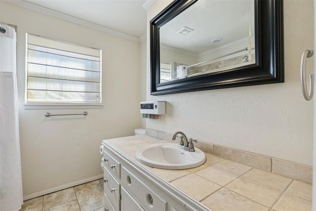 2530 NW 51st Street, Oklahoma City, OK 73112