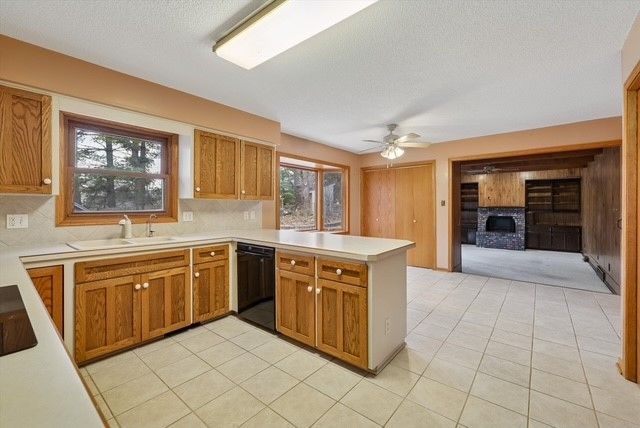 4612 Western Hills Drive, West Des Moines, IA 50265