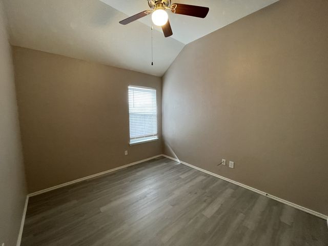 2709 Logan Drive, Mansfield, TX 76063