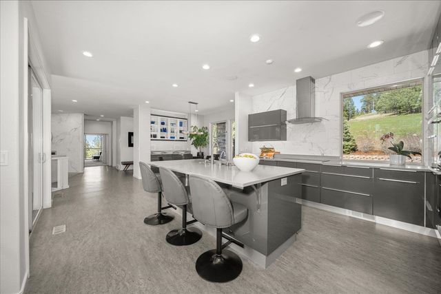 7409 E 44th Ave, Spokane, WA 99223