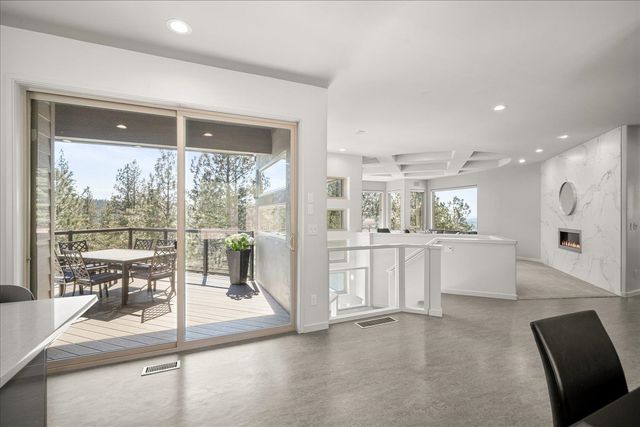 7409 E 44th Ave, Spokane, WA 99223