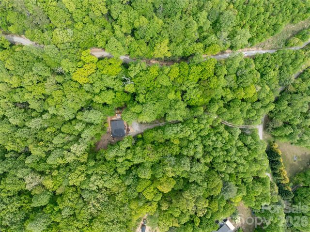 808 Mountain Cove Road, Hendersonville, NC 28792