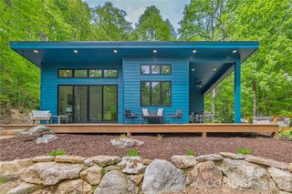 808 Mountain Cove Road, Hendersonville, NC 28792