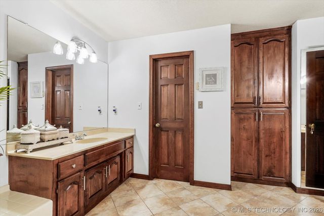 4335 E 87th Street, Tulsa, OK 74137