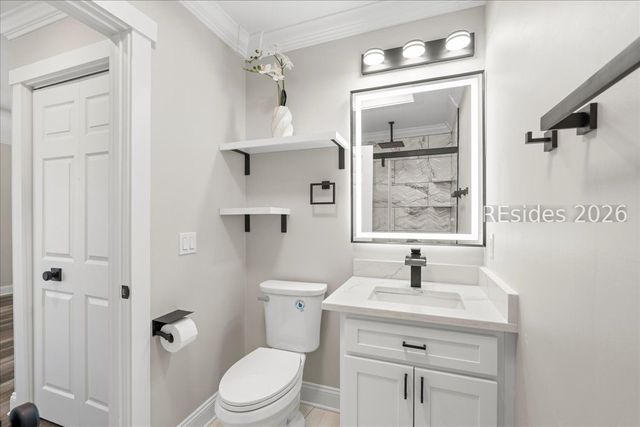 100 Mathews Dr Apt 26, Hilton Head Island, SC 29926