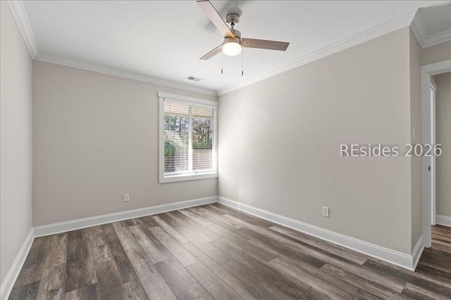 100 Mathews Dr Apt 26, Hilton Head Island, SC 29926