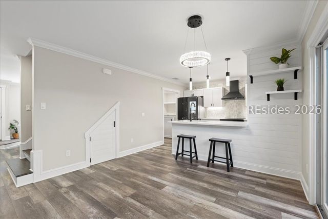 100 Mathews Dr Apt 26, Hilton Head Island, SC 29926