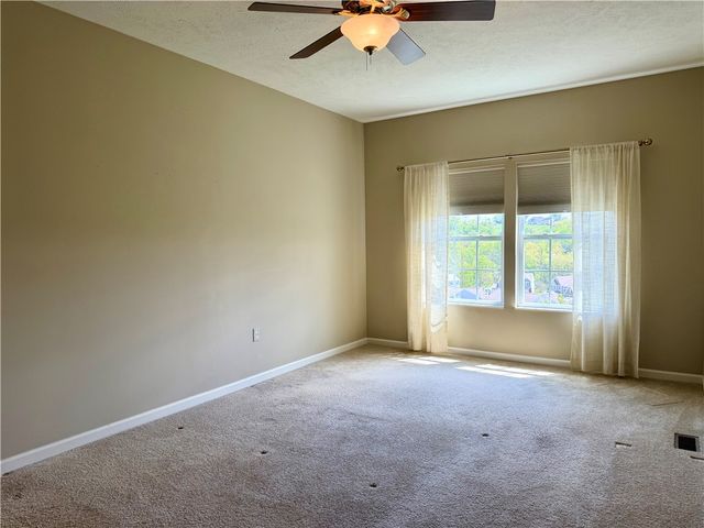 624 Setter Lane, Jefferson Hills, PA 15025