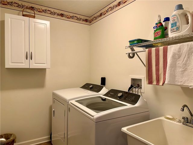 624 Setter Lane, Jefferson Hills, PA 15025