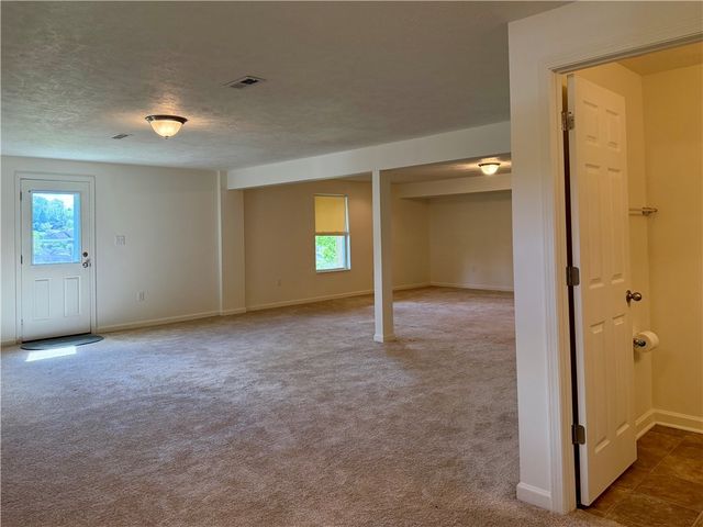 624 Setter Lane, Jefferson Hills, PA 15025