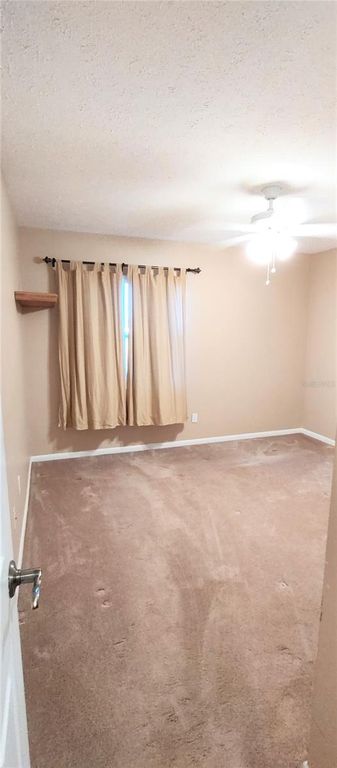 Image 6 of property listing at Address unavailable.