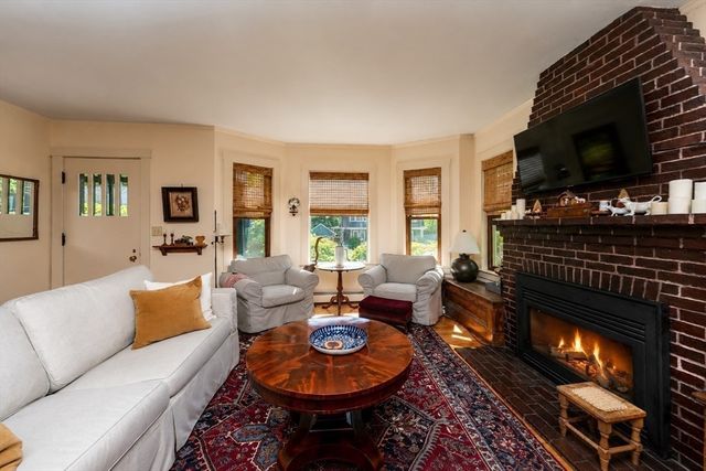 178 Cedar St, Clinton, MA 01510