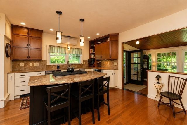 178 Cedar St, Clinton, MA 01510