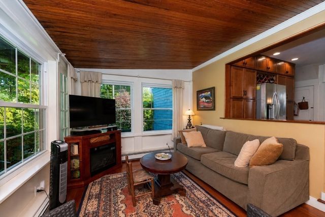 178 Cedar St, Clinton, MA 01510