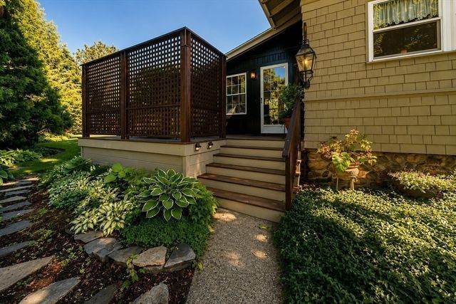 178 Cedar St, Clinton, MA 01510