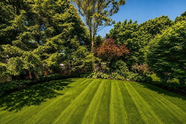 178 Cedar St, Clinton, MA 01510